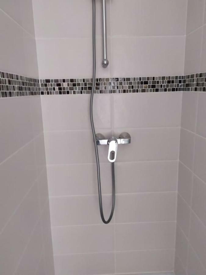 Duplex Plein Centre Ville 10B Malestroit المظهر الخارجي الصورة